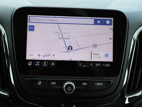 Used 2022 Chevrolet Equinox RS w/ Infotainment Package image 10