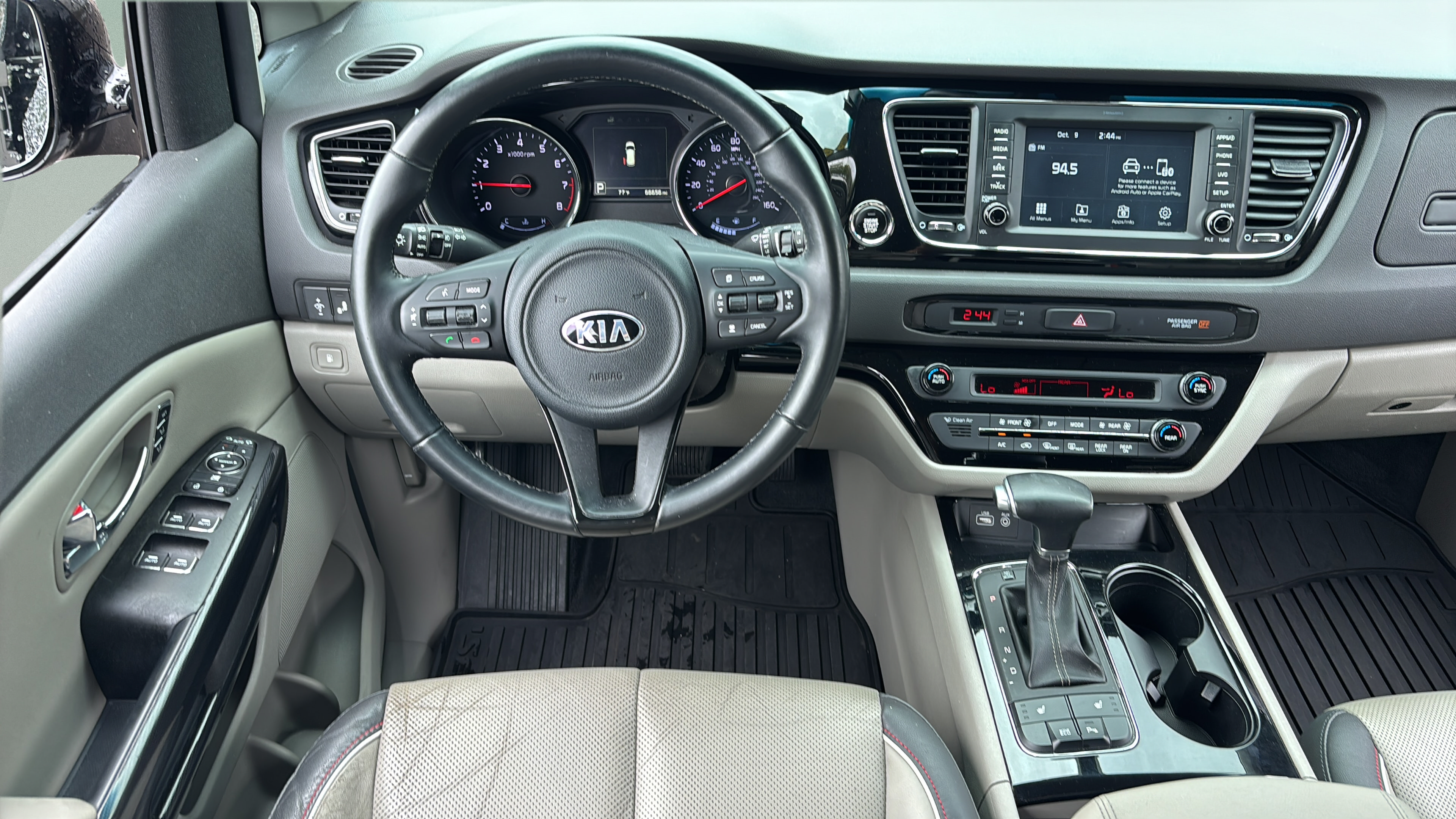 Used 2018 Kia Sedona EX FWD image 12
