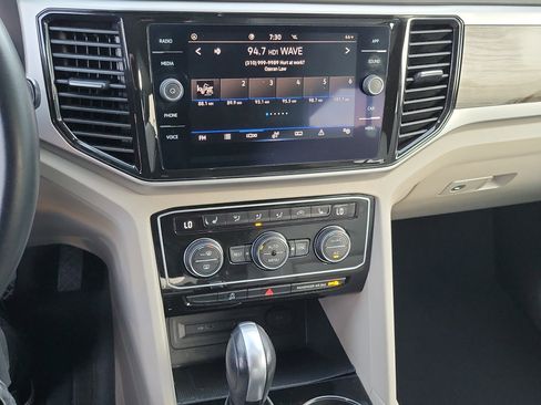 Used 2022 Volkswagen Atlas SE image 11