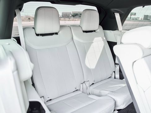 Used 2024 Land Rover Range Rover Long Wheelbase SE image 51