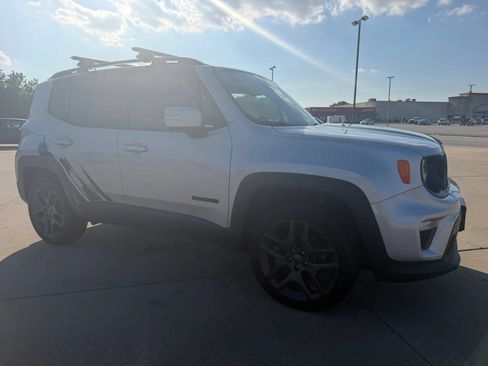 Used 2020 Jeep Renegade Altitude AWD/4WD image 23