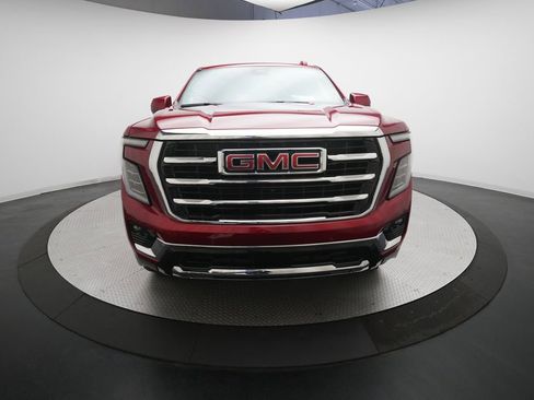Used 2025 GMC Yukon Elevation w/ LPO, Elevation Black Package AWD/4WD image 10