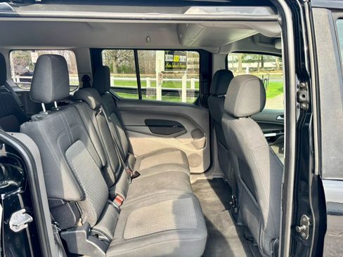 Used 2020 Ford Transit Connect XLT image 17