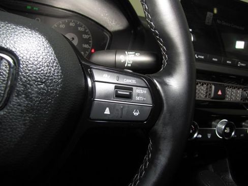 Certified 2025 Honda Civic Sport image 6