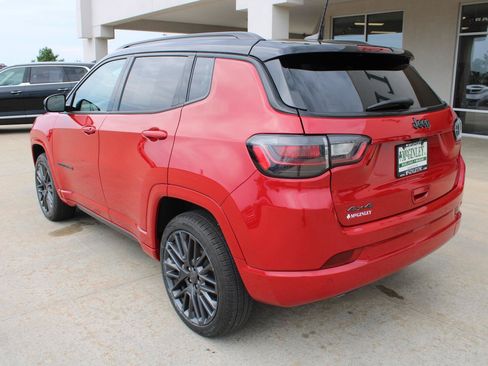 Used 2023 Jeep Compass High Altitude AWD/4WD image 8