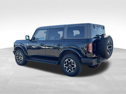 Used 2025 Ford Bronco Outer Banks AWD/4WD image 3