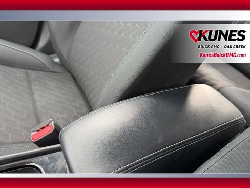 Used 2024 Nissan Kicks SV image 20