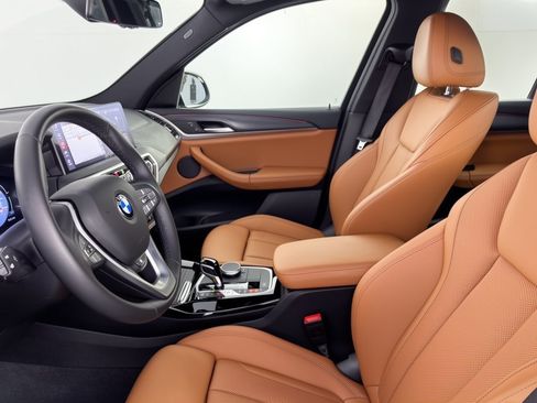 Used 2024 BMW X3 xDrive30i w/ Premium Package AWD/4WD image 5