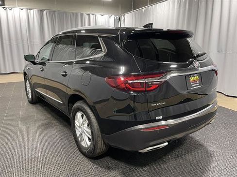 Used 2018 Buick Enclave Essence image 17