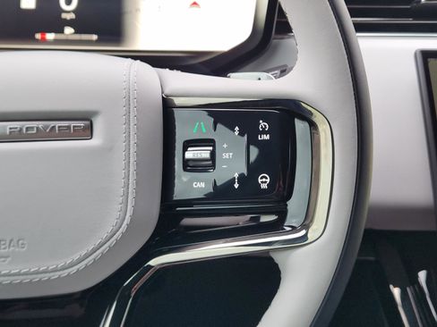 Certified 2025 Land Rover Range Rover Sport Dynamic SE image 24