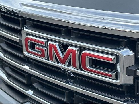 Certified 2024 GMC Acadia Elevation image 35