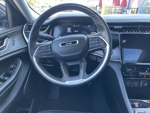 Certified 2021 Jeep Grand Cherokee L Limited AWD/4WD image 16