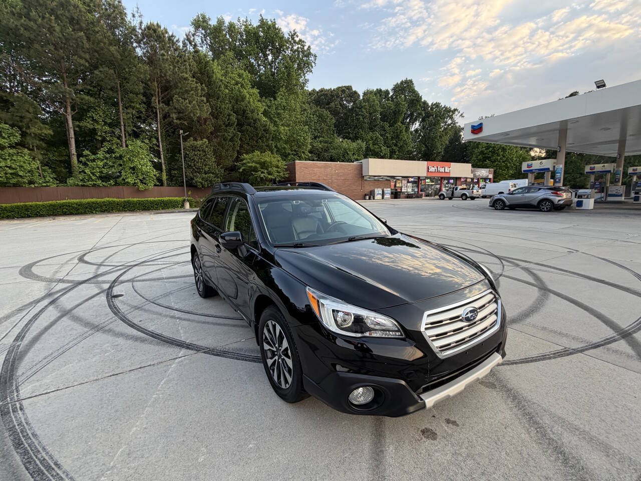 Used 2017 Subaru Outback 3.6R Limited AWD/4WD image 29