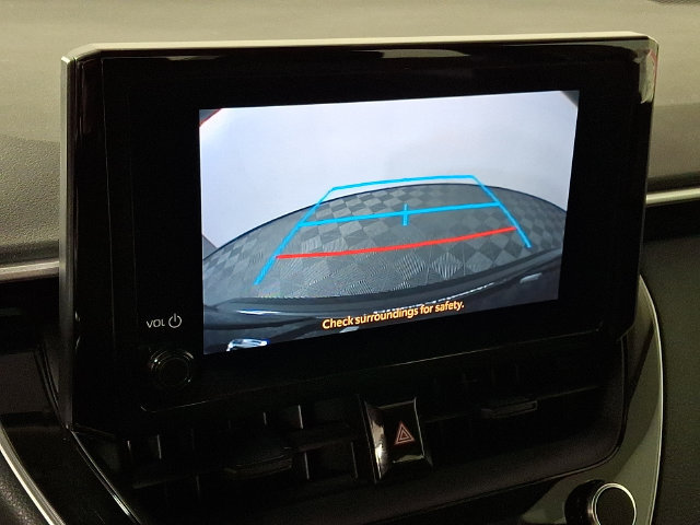 Used 2024 Toyota Corolla LE FWD image 4