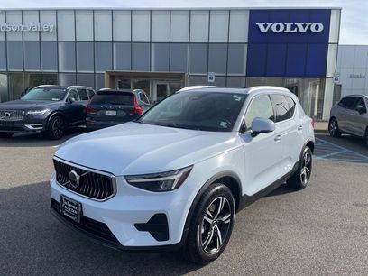 Certified 2025 Volvo XC40 B5 Core