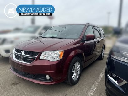 Used 2020 Dodge Grand Caravan SXT w/ Driver Convenience Group