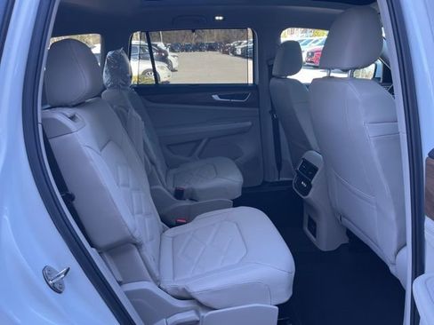 New 2026 Volkswagen Atlas SE FWD image 31