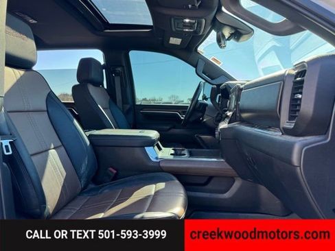 Used 2024 Chevrolet Silverado 2500 High Country w/ High Country Premium Package image 12