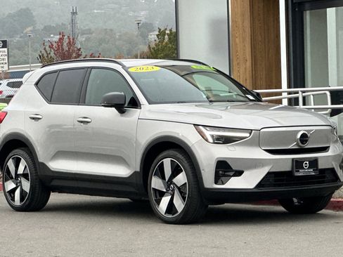Certified 2023 Volvo XC40 Recharge Ultimate image 10