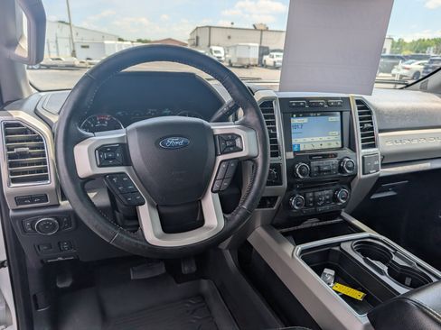 Used 2017 Ford F350 Lariat w/ Lariat Ultimate Package AWD/4WD image 15