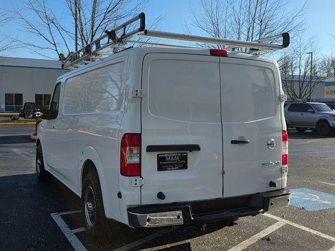 Used 2018 Nissan NV 3500 SL w/ Navigation Package image 7