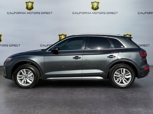 Used 2022 Audi Q5 2.0T Premium w/ Convenience Package image 2