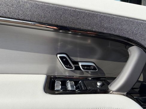 New 2026 Land Rover Range Rover Sport SE image 11