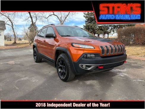 Used 2015 Jeep Cherokee Trailhawk AWD/4WD image 1