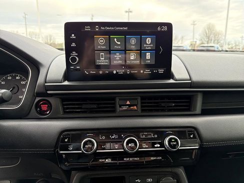 Used 2023 Honda Pilot EX-L image 16