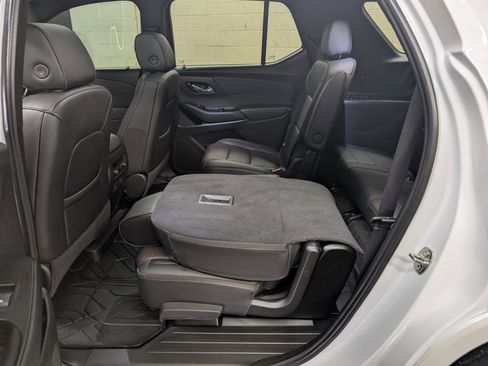 Used 2023 Chevrolet Traverse High Country w/ LPO, Floor Liner Package AWD/4WD image 13
