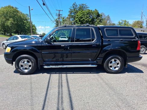Used 2005 Ford Explorer Sport Trac Adrenalin AWD/4WD image 2