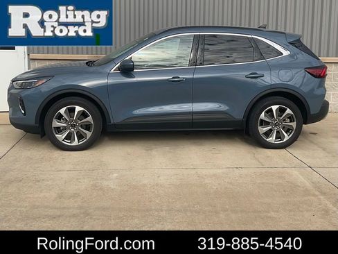 Used 2023 Ford Escape Platinum w/ Class II Trailer Tow Package image 2