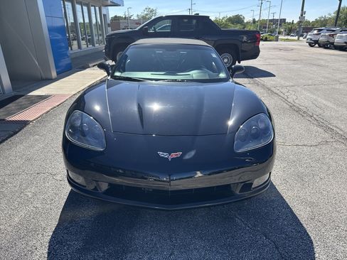 Used 2007 Chevrolet Corvette Convertible RWD image 3