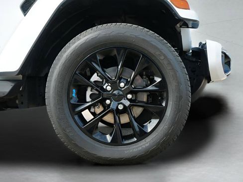 Used 2023 Jeep Wrangler High Altitude image 10