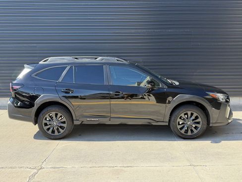 Used 2025 Subaru Outback Onyx Edition w/ Popular Package #2 AWD/4WD image 10