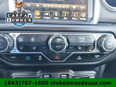 Used 2023 Jeep Wrangler Unlimited Sahara w/ Cold Weather Group AWD/4WD image 5