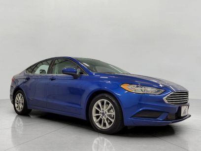 Used 2017 Ford Fusion SE w/ Fusion SE Technology Package