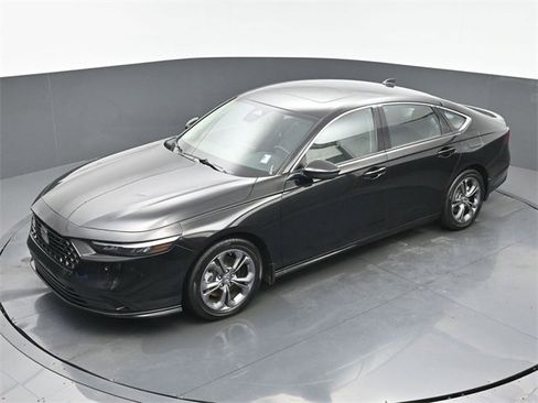 Certified 2024 Honda Accord EX-L image 29