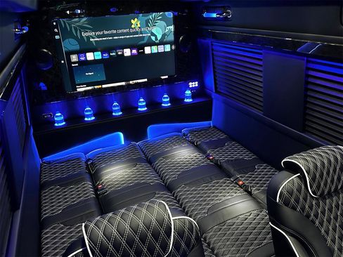 Used 2024 Mercedes-Benz Sprinter 3500 image 9