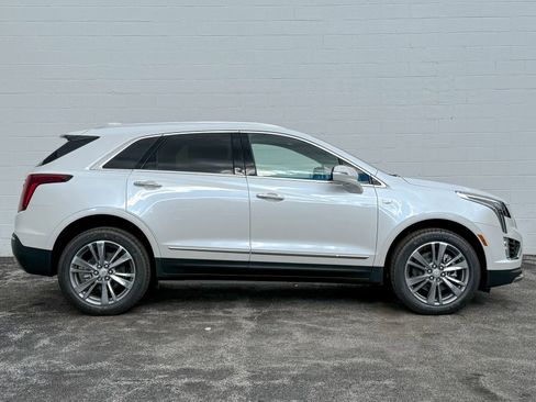 New 2025 Cadillac XT5 Premium Luxury w/ LPO, Floor Liner Package image 4