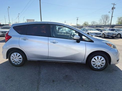 Used 2017 Nissan Versa Note SV image 3