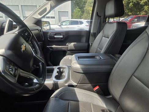 Used 2021 Chevrolet Silverado 1500 LTZ w/ Z71 Off-Road Package AWD/4WD image 4