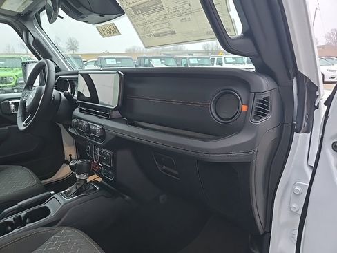 New 2026 Jeep Gladiator Mojave AWD/4WD image 79