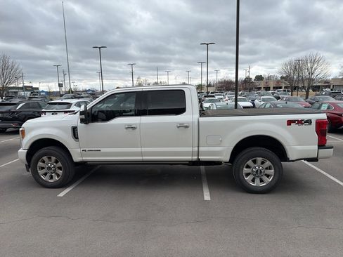 Used 2019 Ford F250 Platinum w/ Platinum Ultimate Package image 15