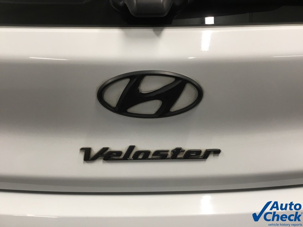 Used 2021 Hyundai Veloster Turbo FWD image 12