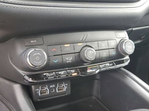 Used 2021 Dodge Durango GT w/ Blacktop Package AWD/4WD image 28