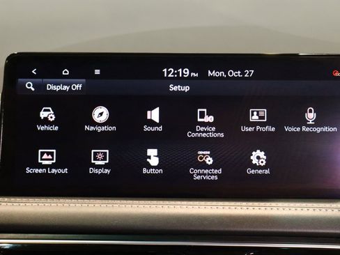 Used 2023 Genesis G70 2.0T image 37