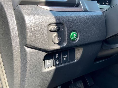 Used 2025 Honda Ridgeline Sport+ image 33
