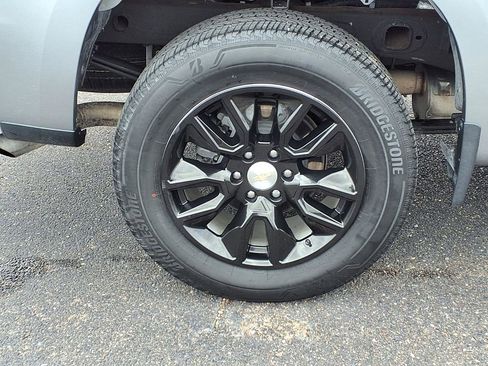 Used 2023 Chevrolet Silverado 1500 Custom RWD image 10
