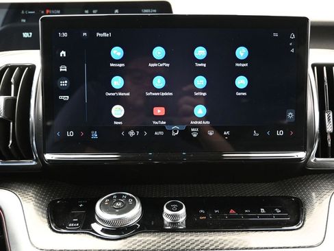 Used 2025 Ford Expedition Max Platinum w/ Stealth Appearance Package image 33